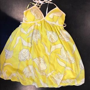 Yellow dress